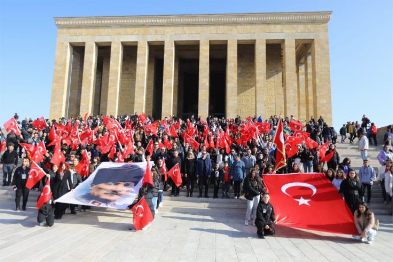 İzmir Efes Selçuklu gençler Anıtkabir