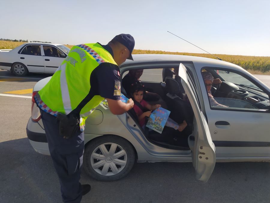 Aksaray İl Jandarma Komutanlığı tarafından trafik denetimleri devam ediyor