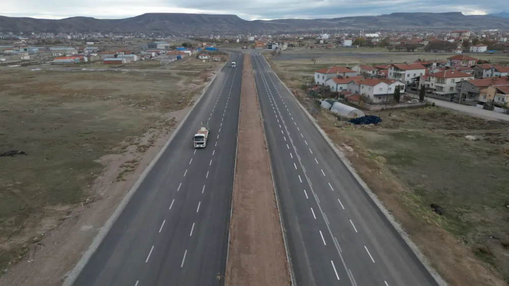 50 metrelik yol trafiği rahatlattı