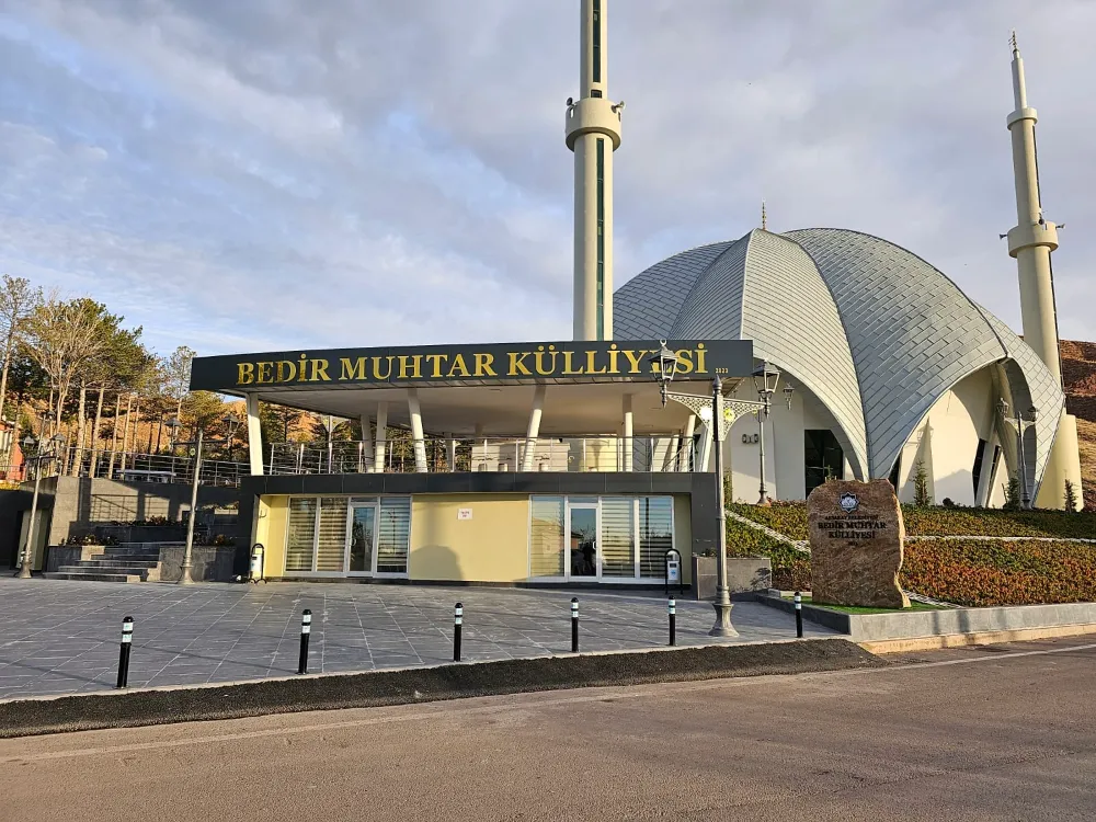  Bedir Muhtar Külliyesi Modern mimarisi ve iç tefrişatı ile göz kamaştırdı