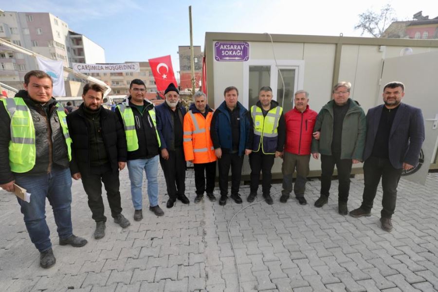 Depremin yaralarını kardeş şehirler sarıyor