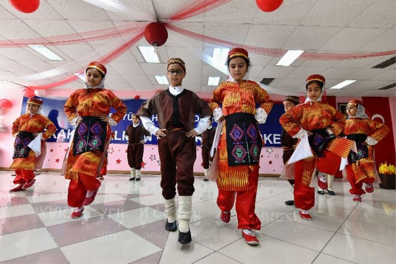 Sokakta Çalışan Çocuklar Merkezi’nde bahar şenliği