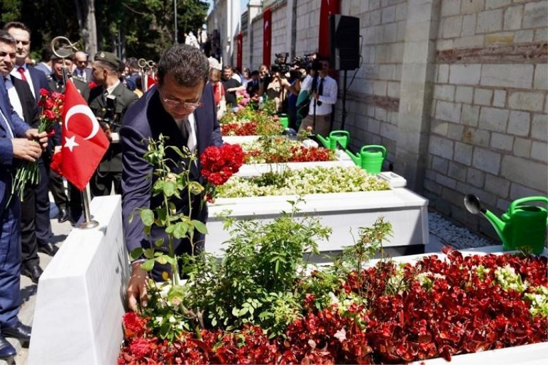 15 Temmuz Şehitleri İBB önünde anıldı