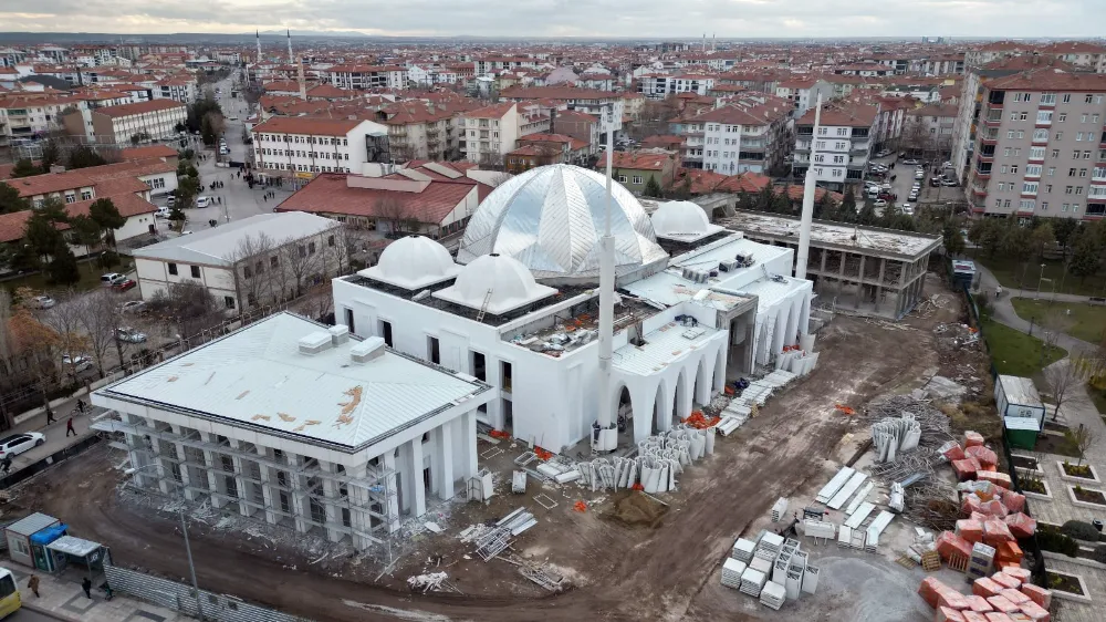 Selçuklu Cami ve Külliyesi Şekilleniyor