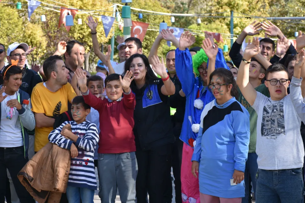 Aksaray Emniyet Müdürlüğü, Özel Çocuklar İçin Sokak Oyunları Etkinliği Düzenledi