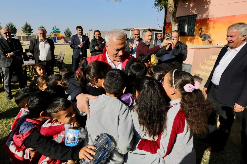 Vali Kumbuzoğlu Köy Ziyaretlerini Sürdürüyor