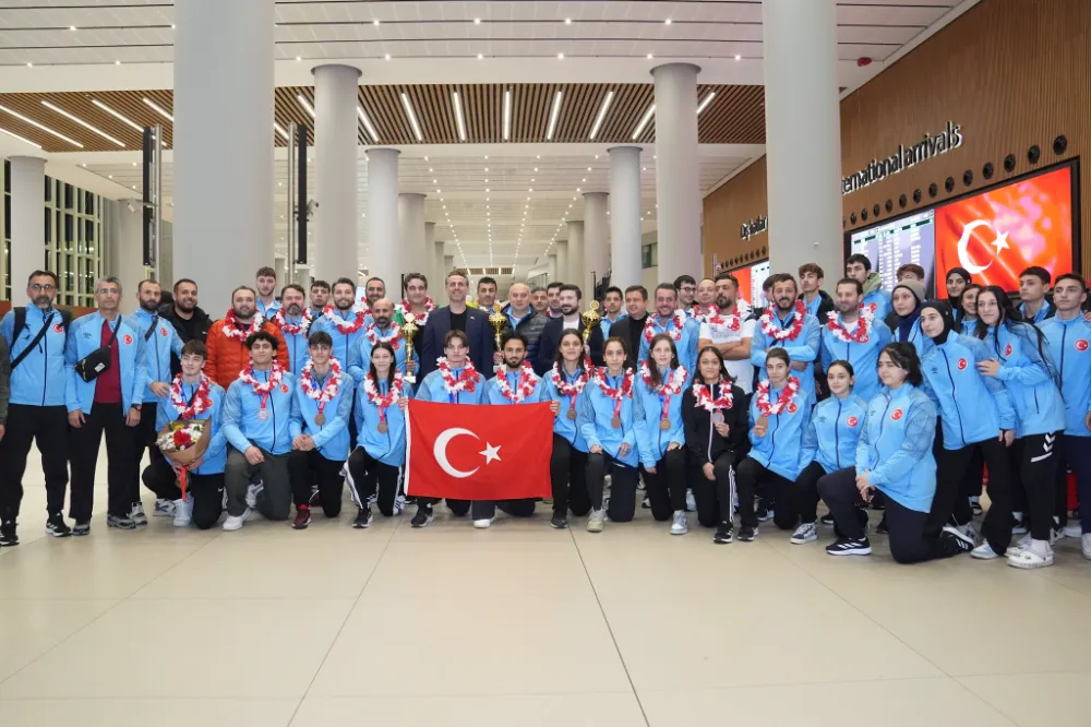 Avrupa Şampiyonu Taekwondo Milli Takımımız Yurda Döndü                      