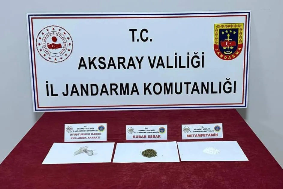 Aksaray Jandarmasından Uyuşturucu Operasyonu: İki Şüpheli Yakalandı