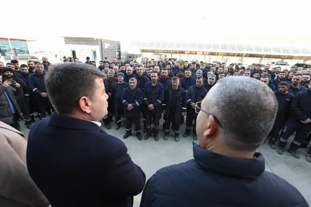 Dinçer, Organize sanayi bölgesinde faaliyet gösteren fabrikaları ziyaret etti