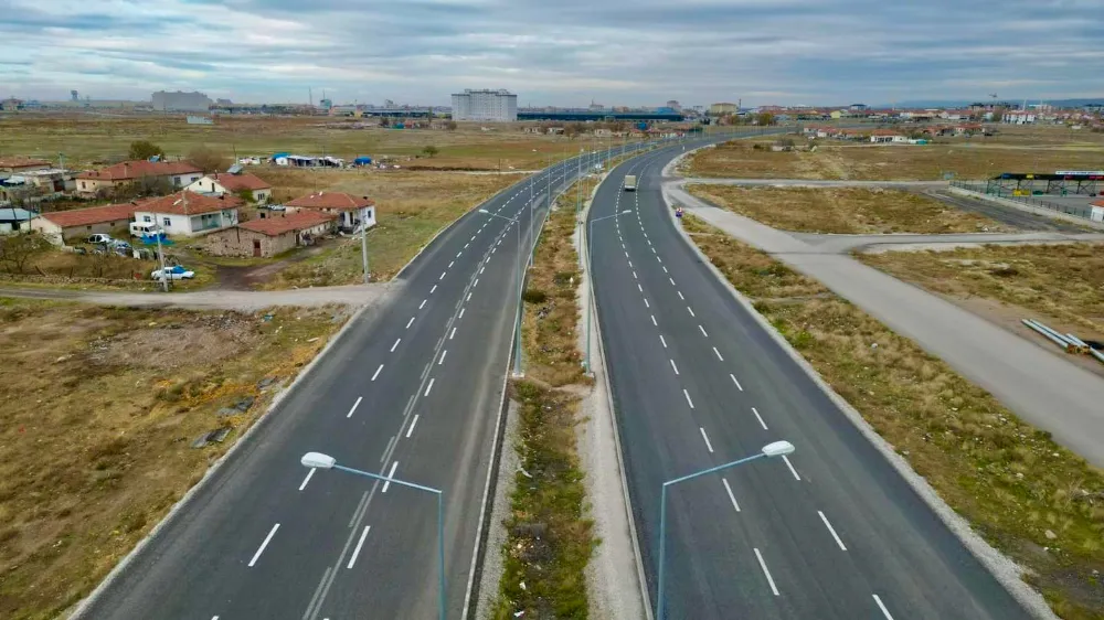 50 Metrelik Yeni Bulvar Yolu Aksaray’ın en geniş yolu olma özelliği taşıyor