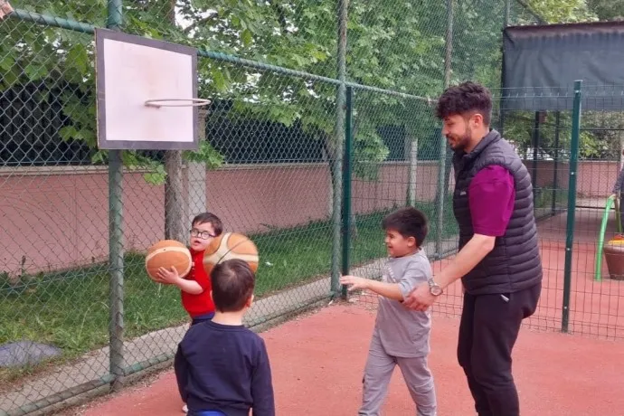 Aksaray Üniversitesi sporun tabana yayılması adına çeşitli faaliyetlerde bulunuyor