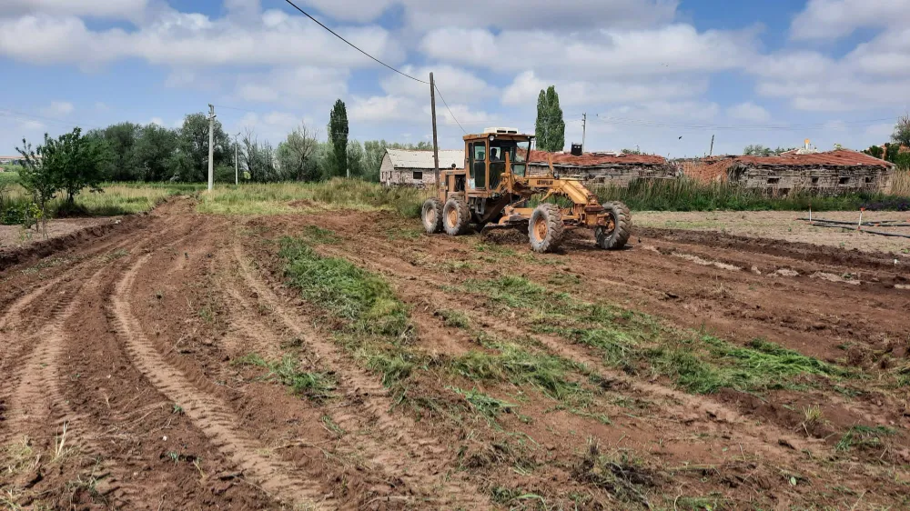 Somuncubaba Mahallesinde Yeni Yol Mesaisi