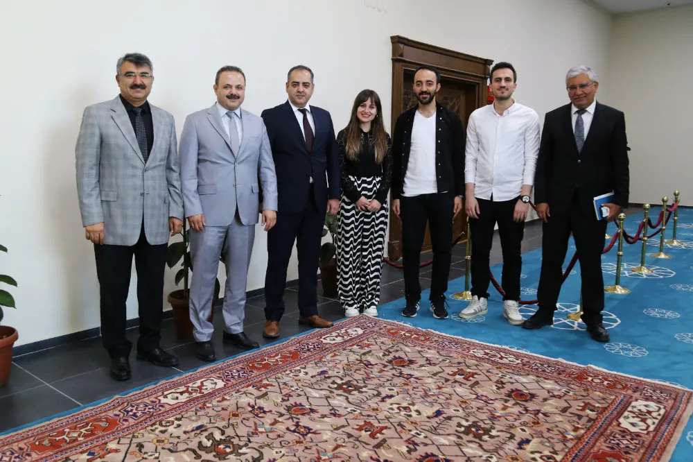 Mimarlık Fakültesi Heyeti Bina Projeleri İçin Sunum Yaptı