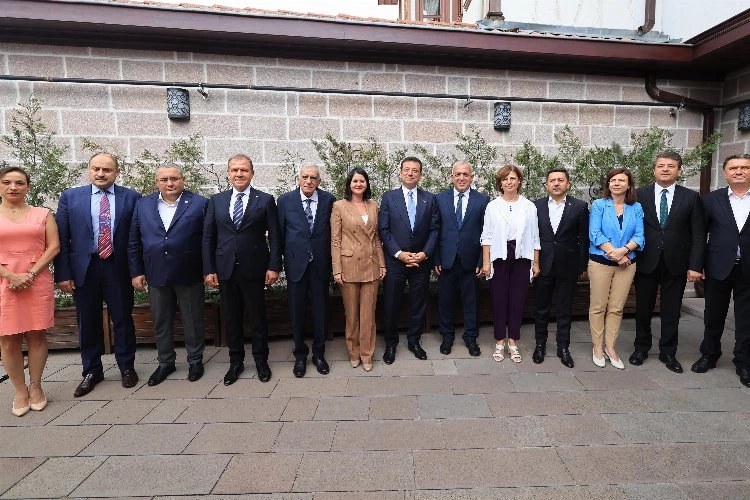 Başkan Ünlüce TBB Encümen Toplantısına katıldı