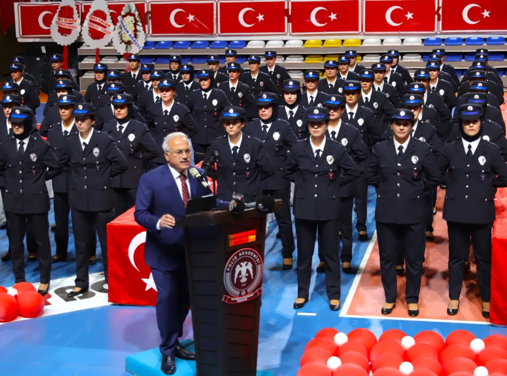 Aksaray’da 280 kadın polis adayı mezun oldu