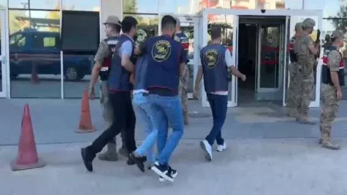 Öğretmen, Aracına Aldığı Şahıs Tarafından Öldürüldü