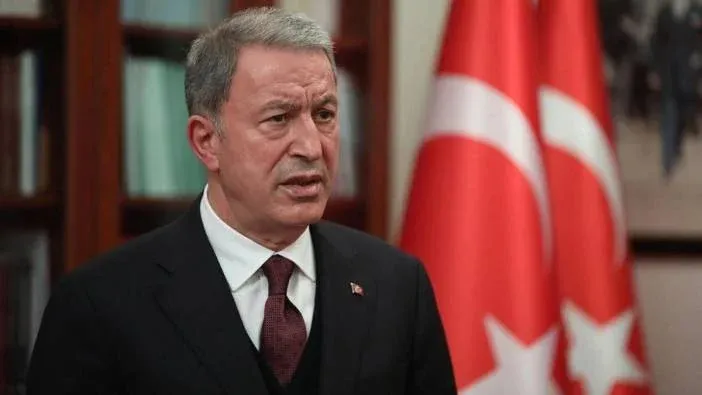 Hulusi Akar Özgür Özel