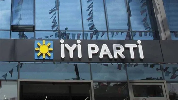 İYİ Parti Aksaray Çözülüyor...