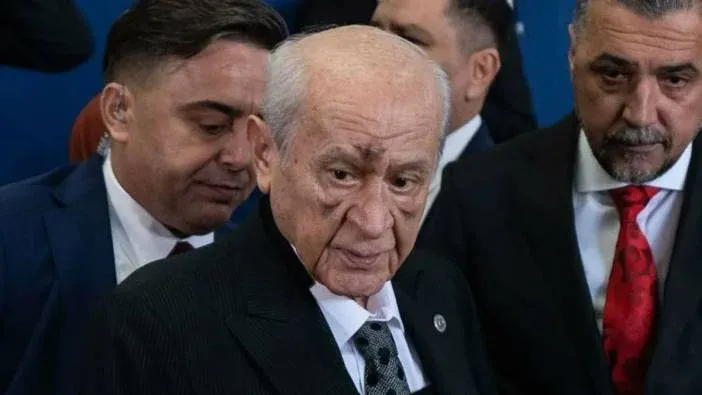 Devlet Bahçeli yine düştü !