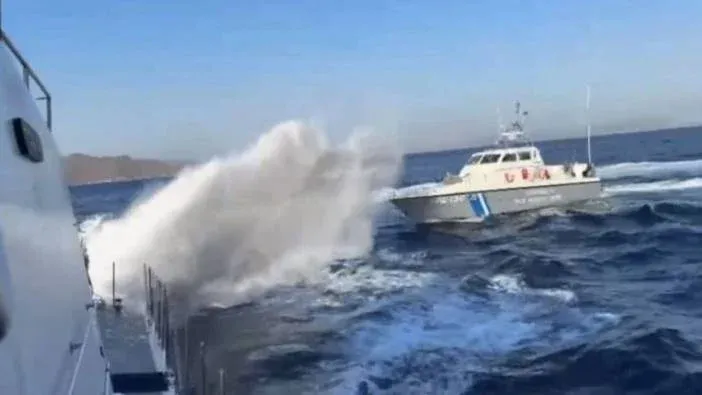 Yunan Sahil Güvenlik Botu kaçacak delik aradı