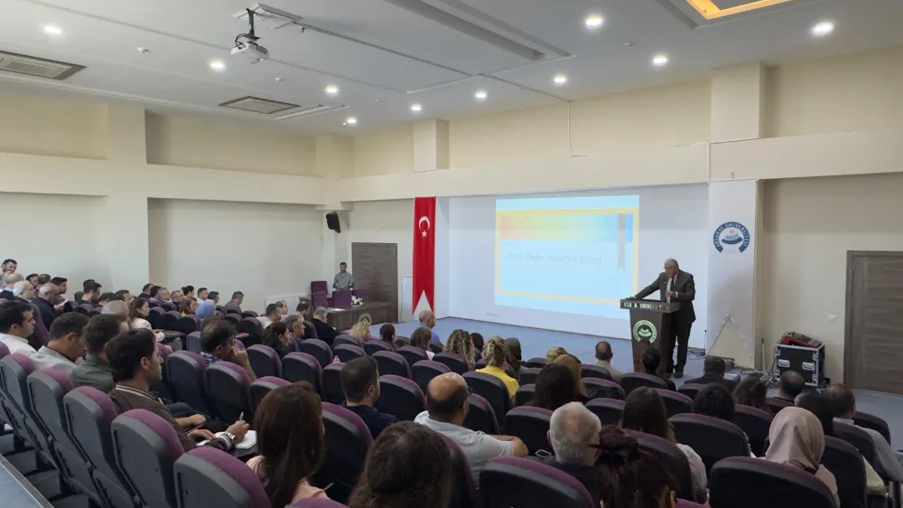 ASÜ’de Kalite İçin “Akran Değerlendirme” Süreci Başladı