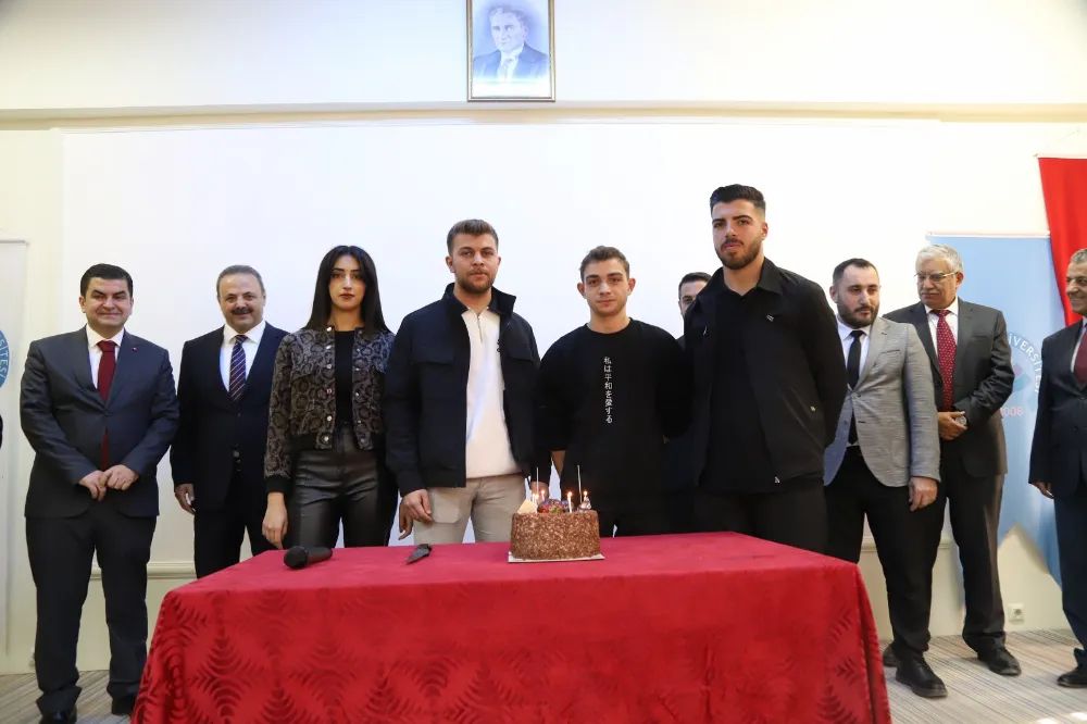Aksaray Üniversitesi Ortaköy MYO’da bilimsel başarı coşkuyla kutlandı