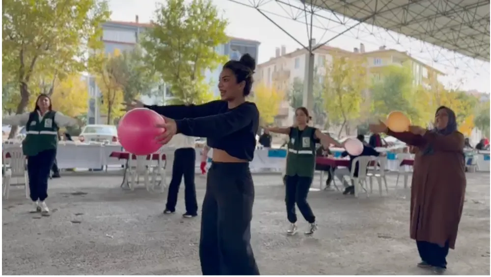 Ekranı Kapat, Sahaya Çık!