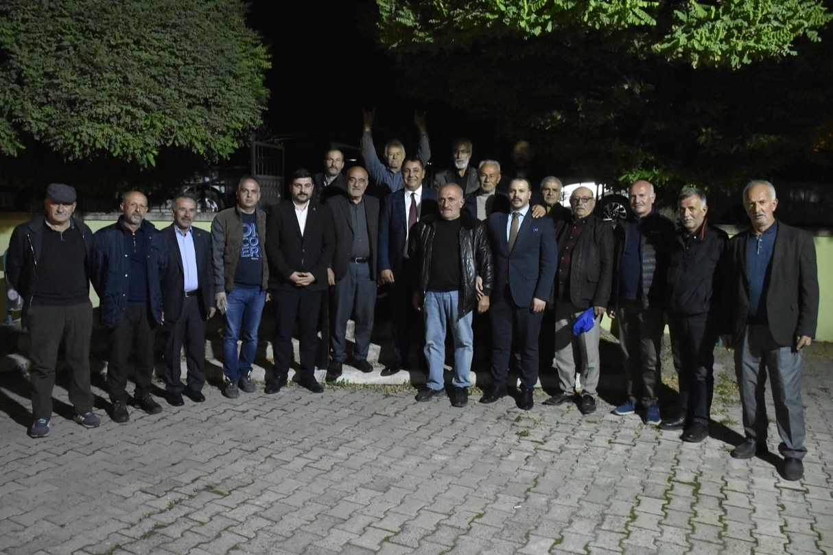 Başkan Başer köylülerin sorunlarını dinledi