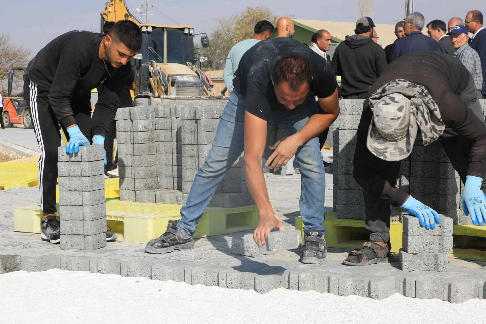 Konya Karatay Belediyesi, ilçenin her noktasına hizmet götürüyor