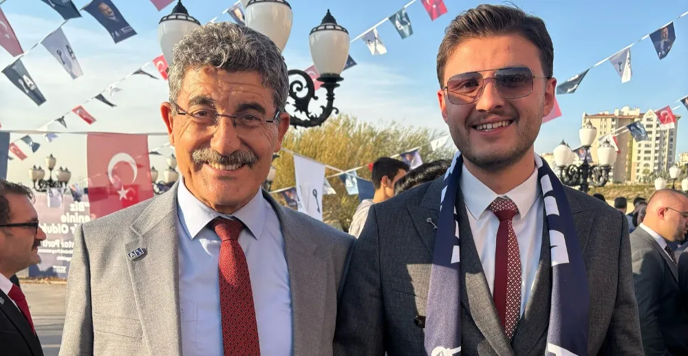 Anahtar Parti 1 Yaşında: Aksaray’dan Ankara’ya Coşku Dolu Çıkartma!