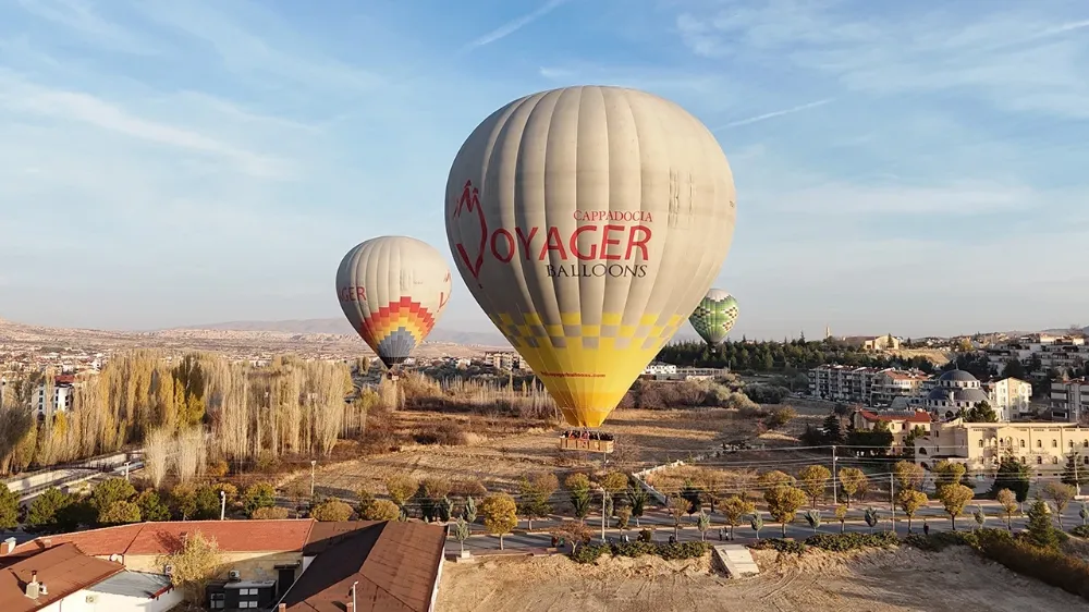 Kapadokya’da balonlar öğretmenler için havalandı