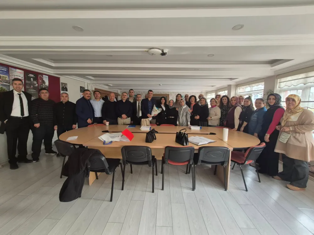 Kadın Muhtar Songül Demir’den 24 Kasım’da Üç Okula Anlamlı Ziyaret