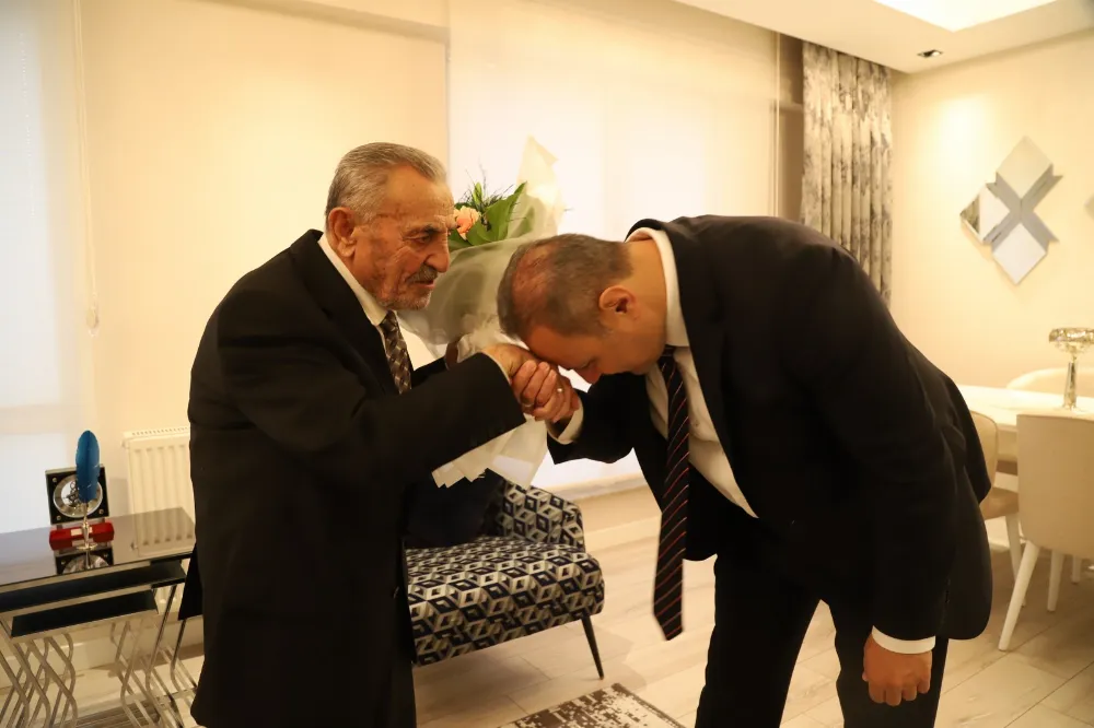 Rektör Arıbaş: Öğretmenlik Bir Ömür Boyu Süren Kutsal Bir Meslektir