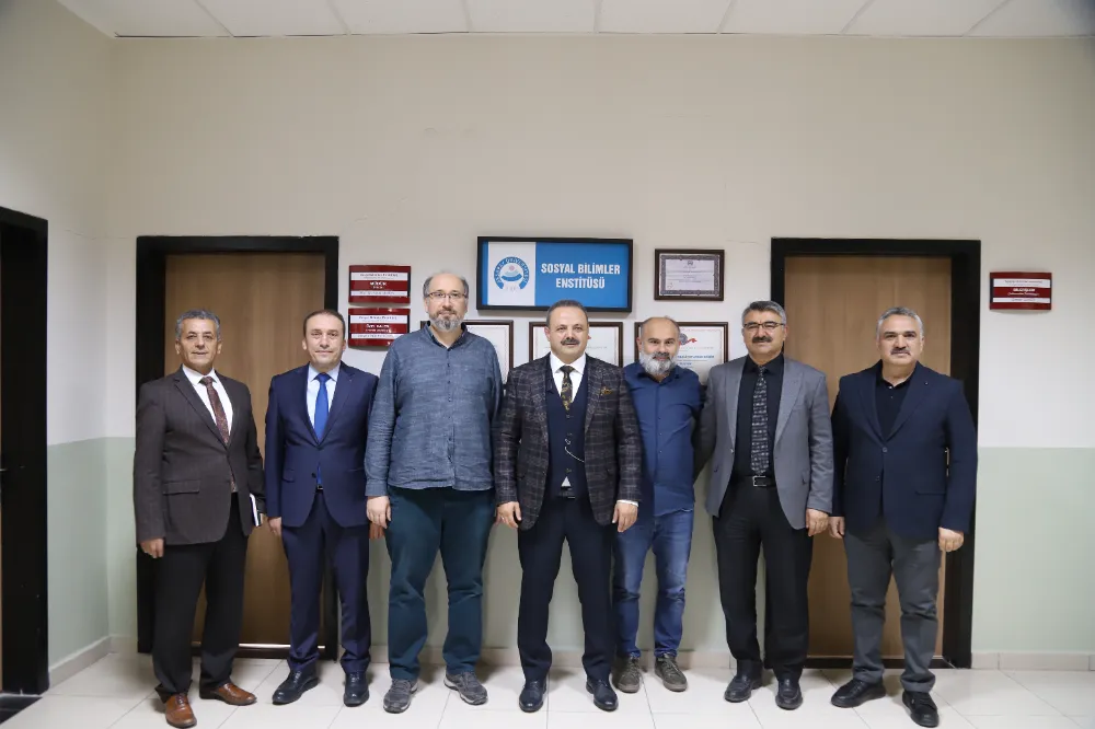 Rektör Arıbaş’tan Enstitüye Stratejik Destek: “Sosyal Bilimlerde Yeni Hedeflere Yürüyoruz”