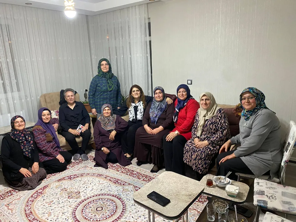 MHP KAÇEP’ten Laleli’de Gönül Seferberliği: ‘Derdin Derdimiz’ Ziyaretleri Sürüyor