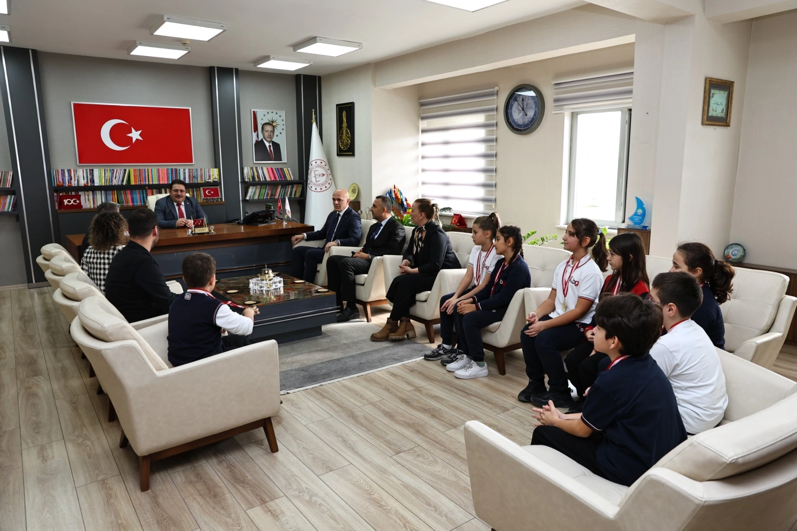 Sakarya Serdivanlı ilkokul öğrencilerinden Milli Eğitim