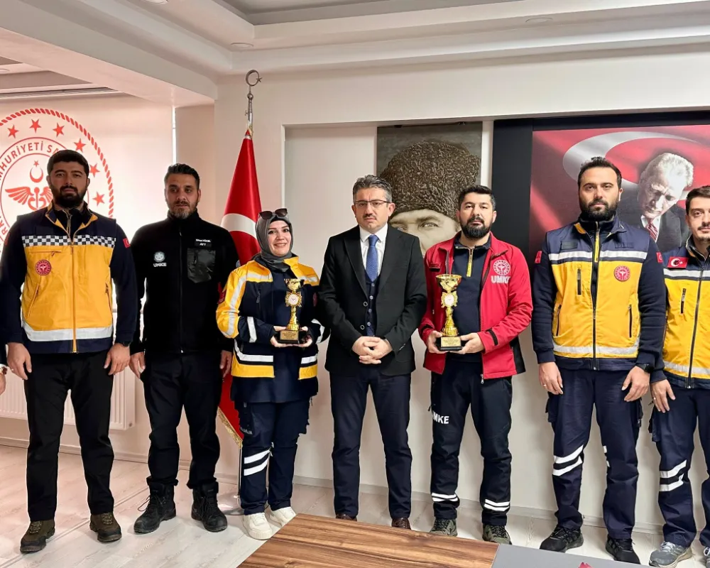 Aksaray 112’den Ambulans Rallisine Damga: Birincilik ve Üçüncülük Birden