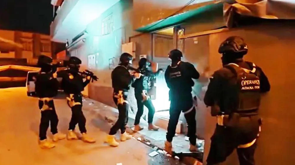 33 ilde IŞİD operasyonu: 51 tutuklama var