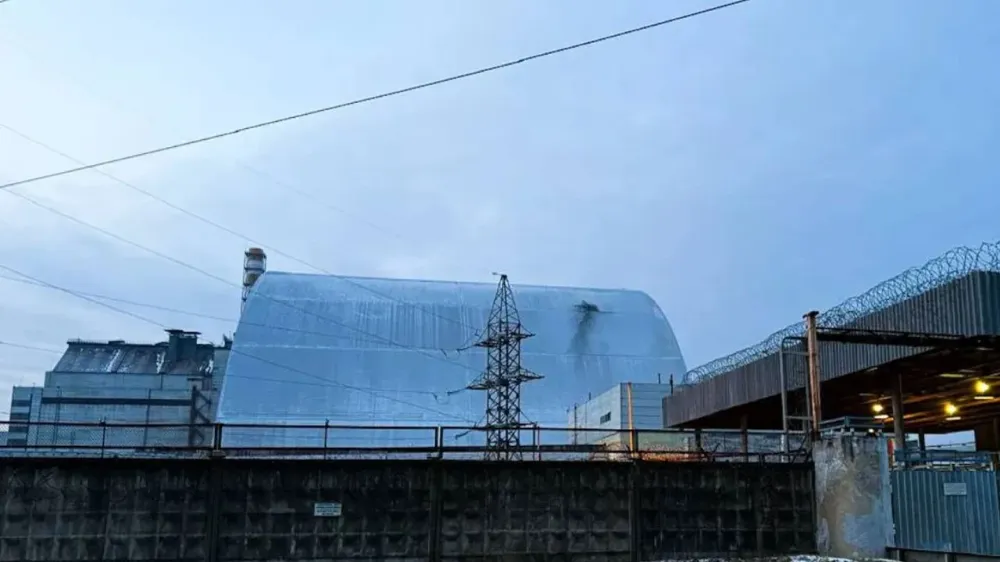 Çernobil’de tehlike çanları çalıyor: Dev çelik kalkan hasar gördü