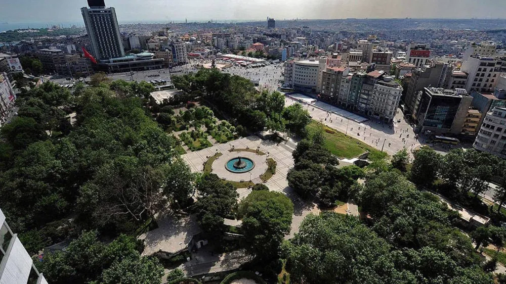 AKP’liler Next Sosyal’de ne konuşuyor? Taksim’den Dolmabahçe’ye galat-ı meşhur!