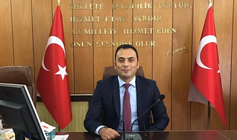 Sami UYAR, Anneler Günü dolayısıyla duygu yüklü kutlama mesajı yayınladı