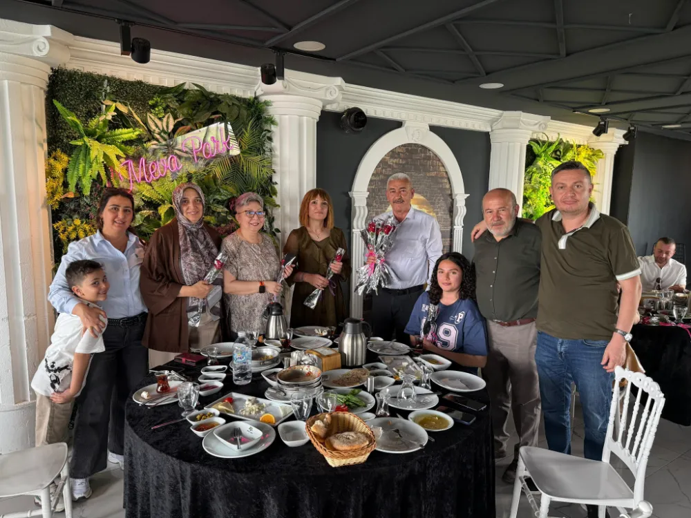 Anneler Günü ve Hemşireler Günü Bir Arada Coşkuyla Kutlandı