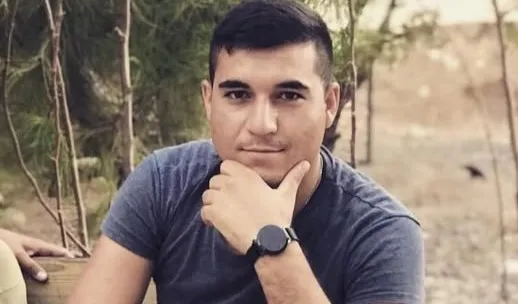 Aksaray Şehidine Ağlıyor!