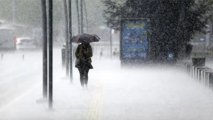 Meteoroloji’den ‘kırmızı kod’ uyarısı: Çok şiddetli geliyor! 
