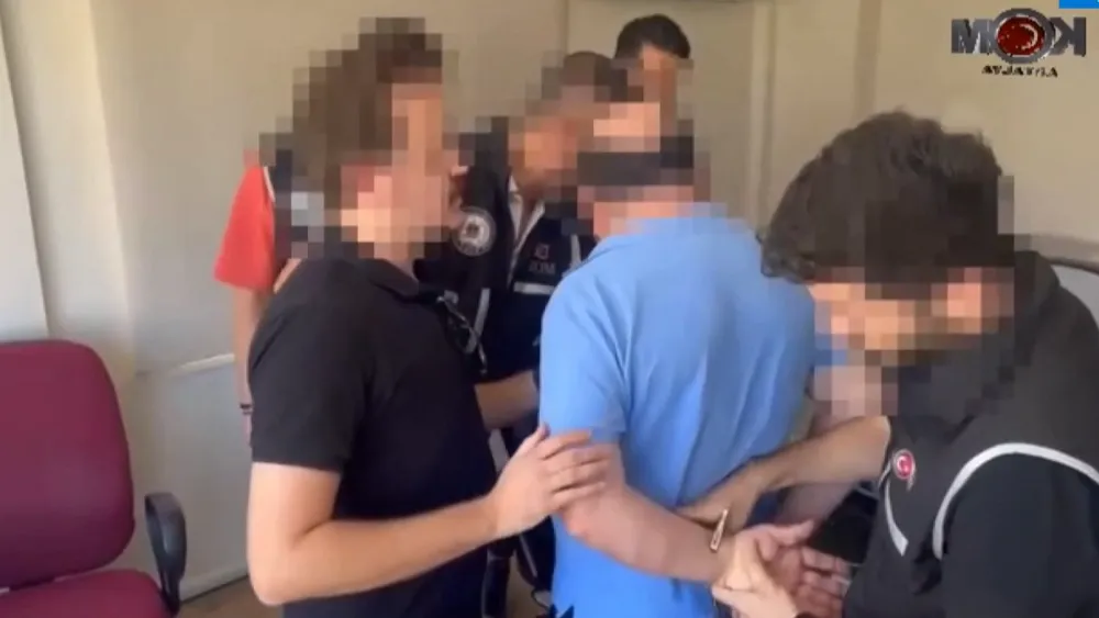 Eski SGK müdürü ve müfettişler gözaltına alındı