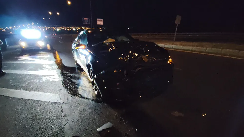 Aksaray’da Kamyonet ile Gurbetçi Otomobil Çarpıştı: 5 Yaralı