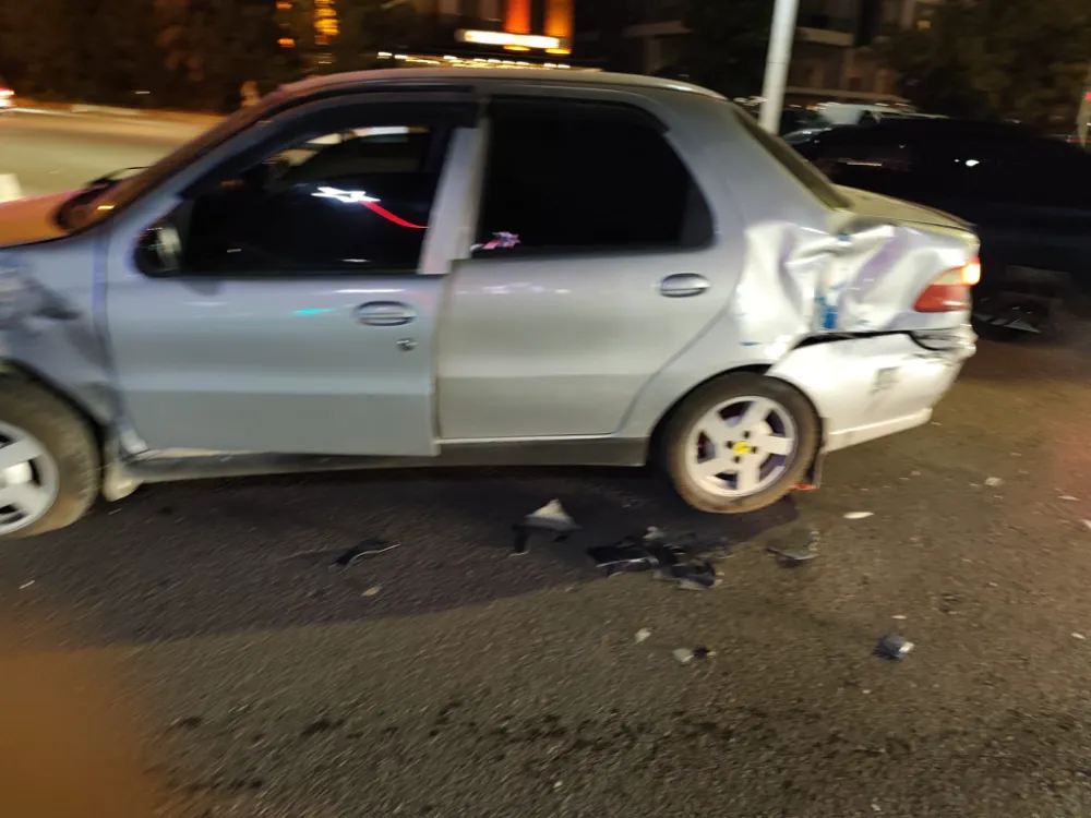 Makas Kavşağı’nda Gece Yarısı Çarpışma: 1 Yaralı