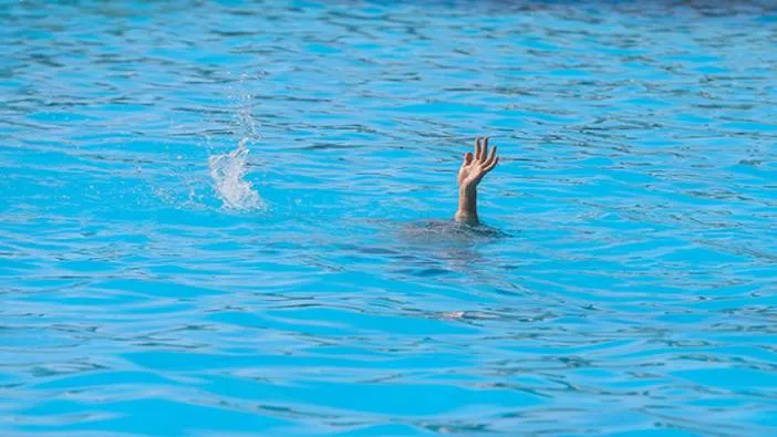 Arnavutköy’de yasağa rağmen denize giren bir kişi boğuldu