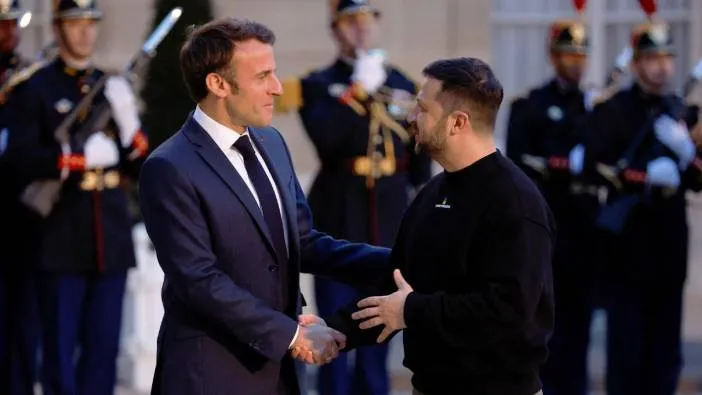 Macron ve Zelenskiy arasında kritik görüşme