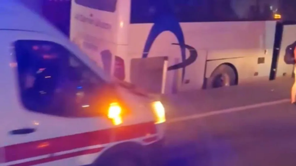 Kayseri’de yolcu otobüsü kaza yaptı: Ölü ve yaralılar var